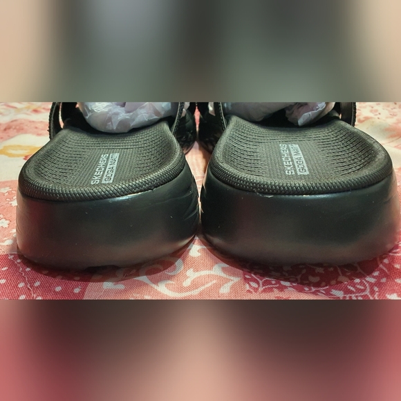 Skechers On-the-GO 600 - Glistening Black Slide Sandals (Size 11 US Women) - Picture 3 of 4
